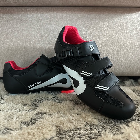 Peloton Cycling Shoes - Picture 2 of 6
